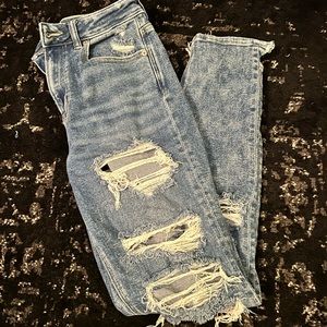 Size 00 American Eagle jeans, 2 years old.